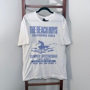Gildan White The Beach Boys California Girls Santa Monica Surf 🏄‍♂️ Graphic Tee